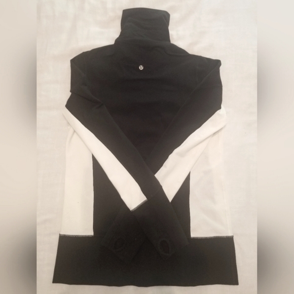 Lululemon In Stride Jacket Size 10 Black and White - Picture 7 of 7